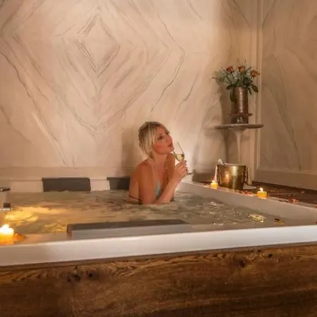 Wellness Con Jacuzzi Per 2 Persone Венеция